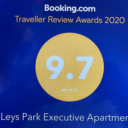 דנפרמליין Leys Park Executive Apartments מראה חיצוני תמונה