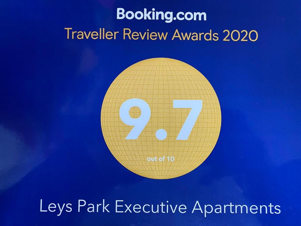 דנפרמליין Leys Park Executive Apartments מראה חיצוני תמונה