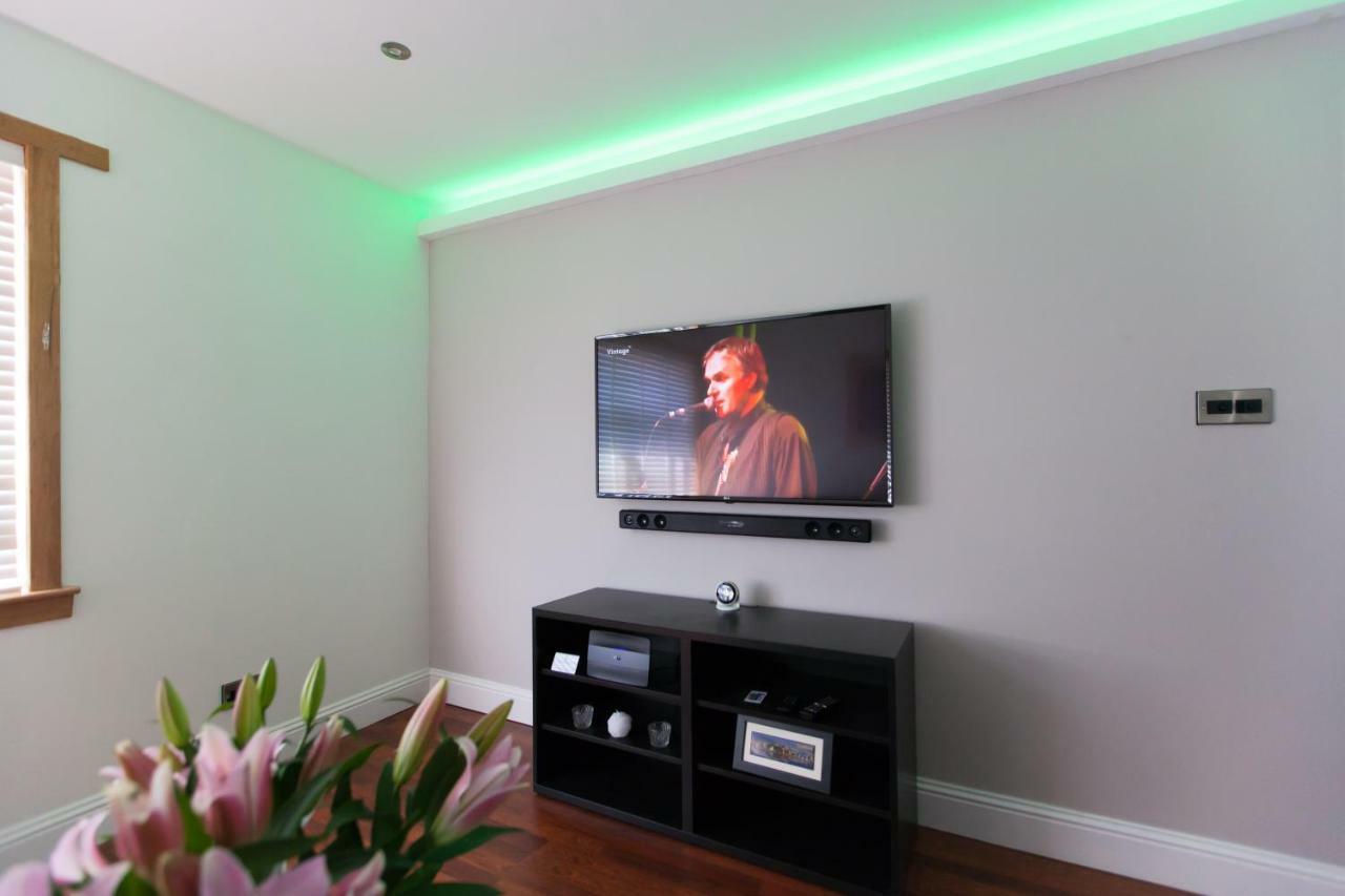 דנפרמליין Leys Park Executive Apartments מראה חיצוני תמונה